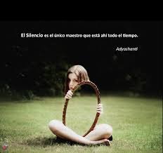 La Isla Mágica – Música Para Vestir Silencios