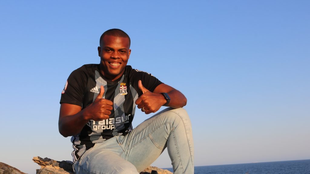 ¡Vinicius Tanque hasta 2022!