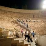 El Museo del Teatro Romano acoge la visita guiada nocturna «El Teatro bajo la luz de la luna»
