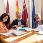 ADLE y AMUSAL firman un convenio para favorecer el modelo empresarial de las Sociedades Laborales ADLE y AMUSAL firman un convenio para favorecer el modelo empresarial de las Sociedades Laborales
