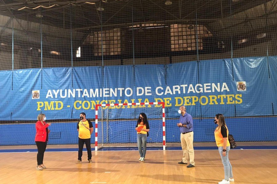 Deportes reparará el pavimento de la pista exterior y el rocódromo del Pabellón Municipal Cuatro Santos Deportes reparará el pavimento de la pista exterior y el rocódromo del Pabellón Municipal Cuatro Santos