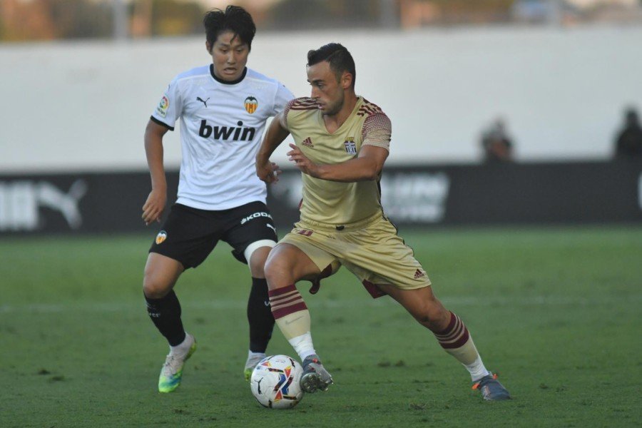 El Efesé finaliza la pretemporada dando una buena imagen pese a perder en Valencia (3-1)
