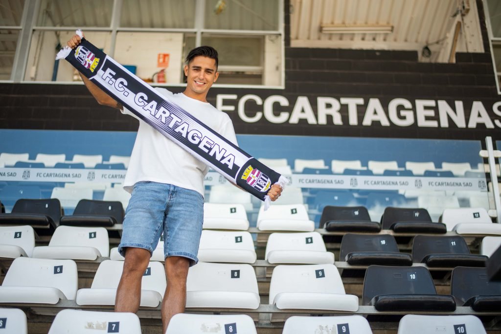 David Simón: “Me considero un jugador de equipo. Vengo a aportar experiencia”