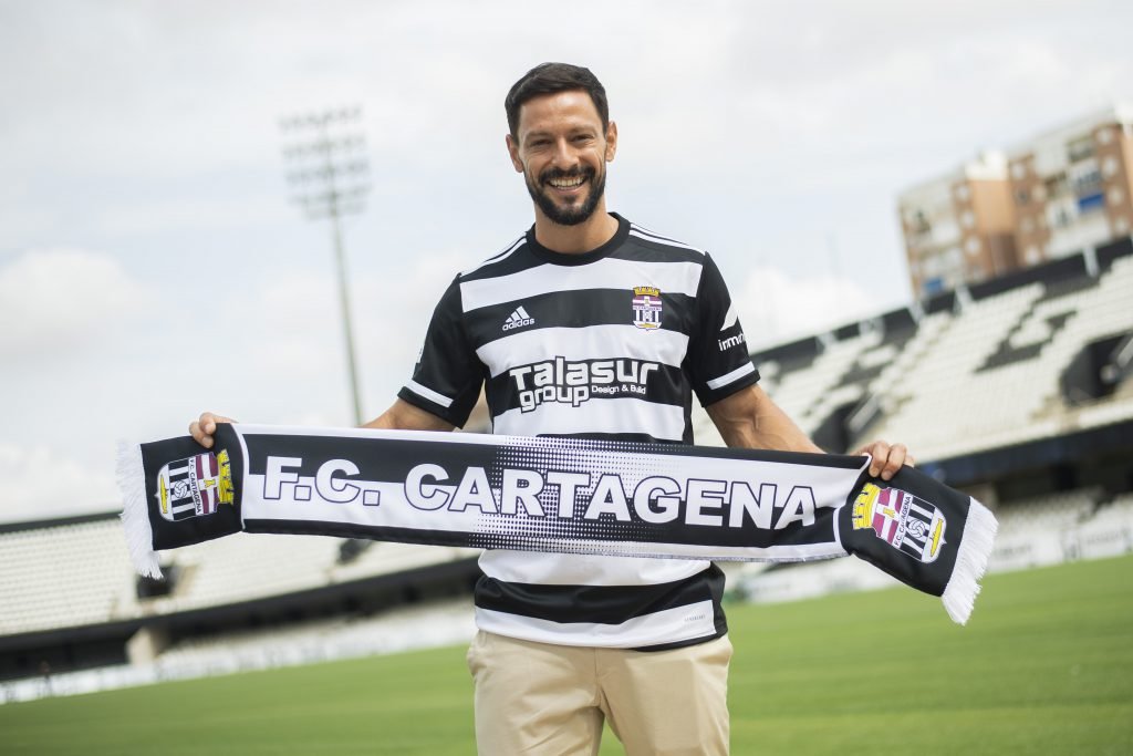 De la Bella: “Me apasionan los nuevos retos como el del Cartagena”