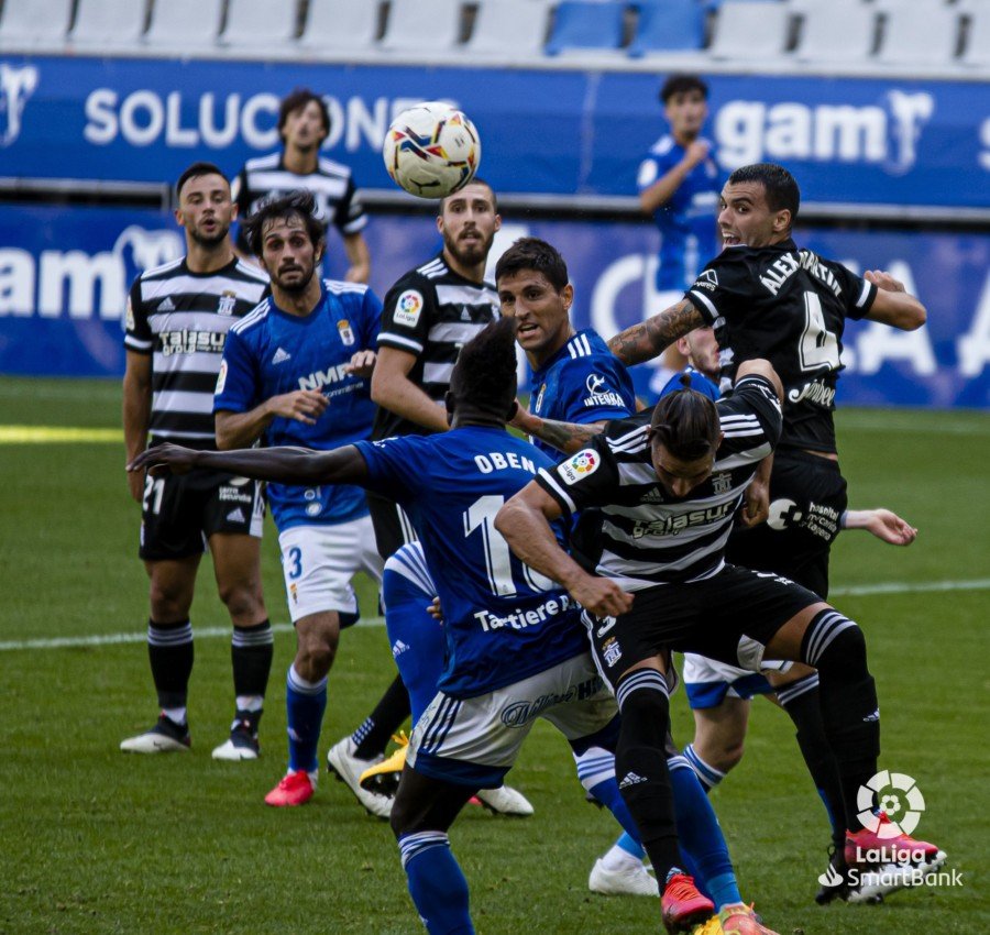 El FC Cartagena suma su primer punto en el Carlos Tartiere (0-0)
