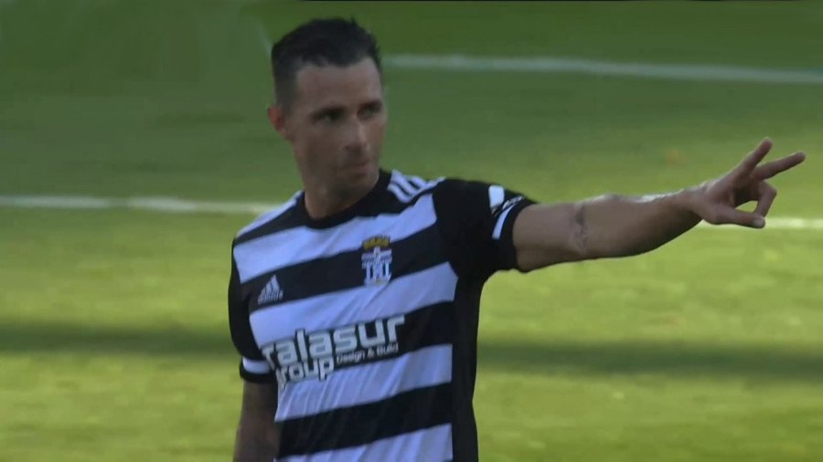 Rubén Castro lidera una nueva victoria en el Cartagonova (3-1)