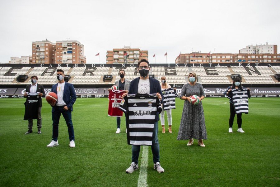 El FC Cartagena se expande de la mano de sus nuevas secciones de voley, baloncesto y balonmano