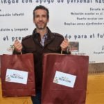 El CEIP “Luis Calandre” recibe una donación de material escolar