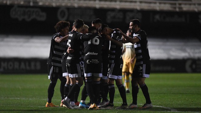 El FC Cartagena planta cara al Espanyol hasta los últimos minutos (1-3)