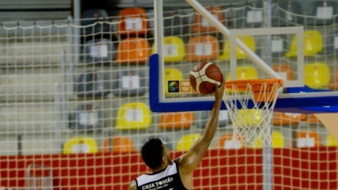 Segunda semana consecutiva con final de infarto y victoria (74-73)