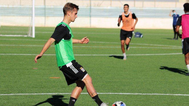 Derbi comarcal para defender el liderato