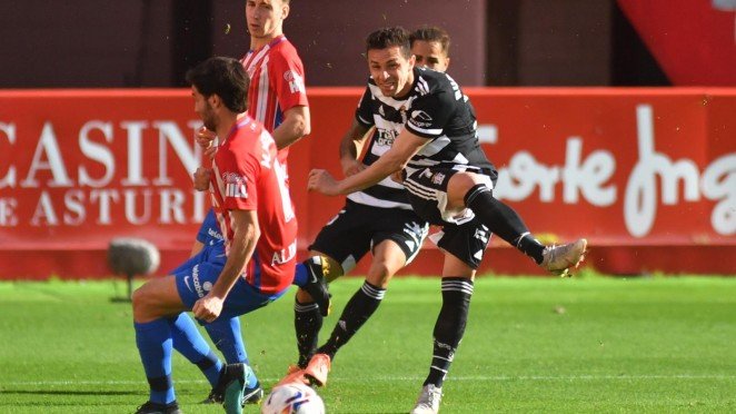 El FC Cartagena se trae un valioso punto de su visita a Gijón (0-0)