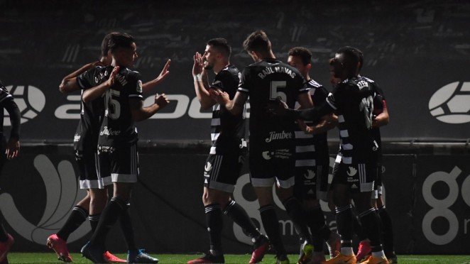 El FC Cartagena saca su mejor versión para batir a un aspirante al ascenso (1-0)