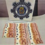 Detenida una pareja de jóvenes que intentaba utilizar billetes falsos en un salón de juegos
