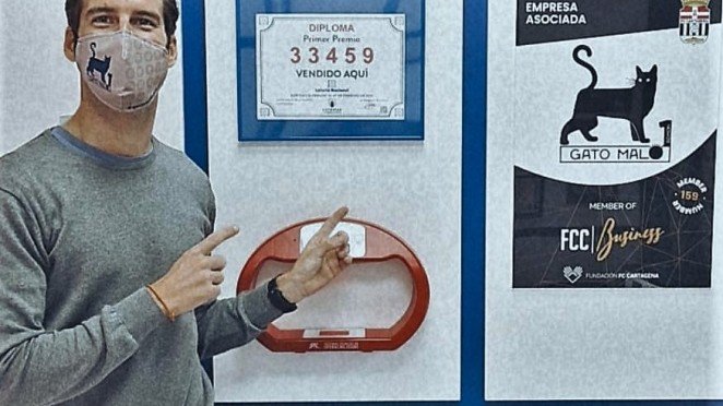 EL GATO MALO DE LA SUERTE reparte 2,4M€ con un primer premio de la Lotería Nacional