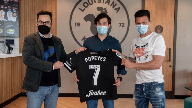 Paco Belmonte y Rubén Castro  presentes en la inauguración de Popeyes®