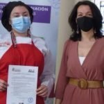 Los participantes en el Certificado de Profesionalidad en Cocina de la ADLE reciben sus diplomas