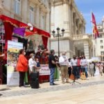 La Universidad Popular exalta la cultura y la tradición con una caravana de coches de época