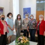 Las Amas de Casa nombran Socia de Honor a la alcaldesa