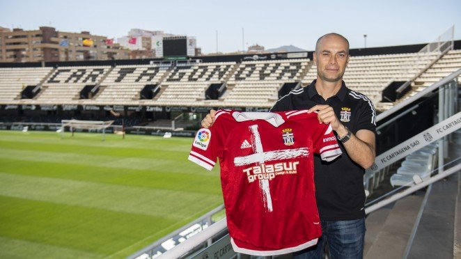 Paco Imbernón se incorpora al cuerpo técnico del Efesé como preparador físico Paco Imbernón se incorpora al cuerpo técnico del Efesé como preparador físico