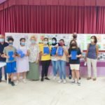 Servicios Sociales entrega los premios del concurso de dibujo ‘Por un barrio limpio’ en la Barriada Virgen de la Caridad