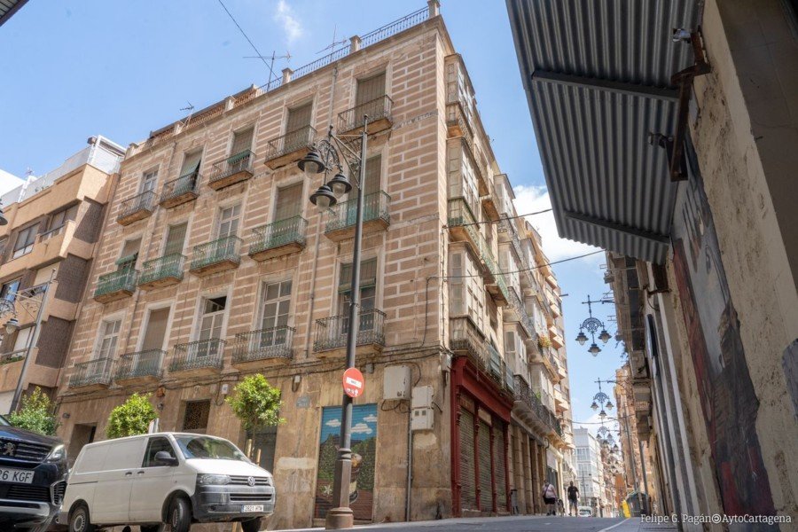 Urbanismo concede licencia de rehabilitación para un edificio de la calle Palas Urbanismo concede licencia de rehabilitación para un edificio de la calle Palas