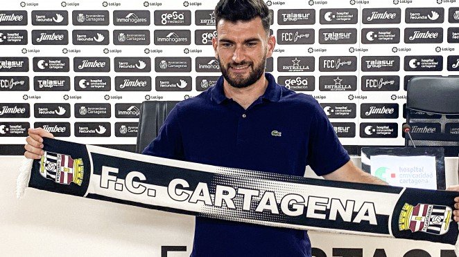 Pablo Vázquez: «Mi objetivo es crecer con el club y dejarlo todo en el campo»