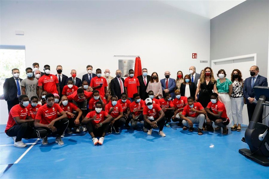 El COE inaugura el primer centro deportivo del mundo para refugiados El COE inaugura el primer centro deportivo del mundo para refugiados