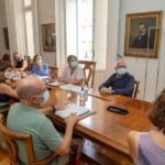 El Gobierno mantendrá cerradas las playas afectadas por la mortandad de peces a la espera de los análisis de Salud Pública