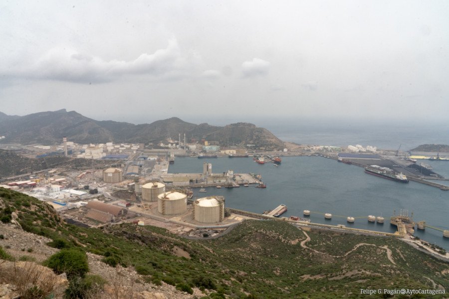 Urbanismo autoriza el uso de suelo en Escombreras para una planta de purificación de CO2