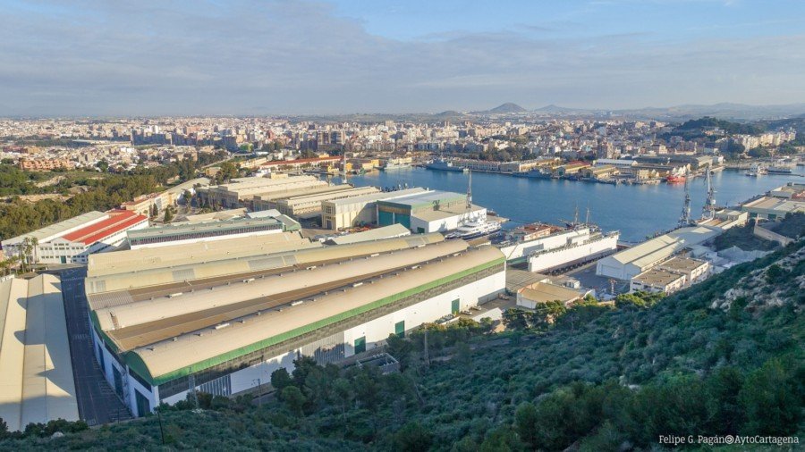 Urbanismo autoriza la retirada de amianto de la Escuela Técnica de Soldadores de Navantia