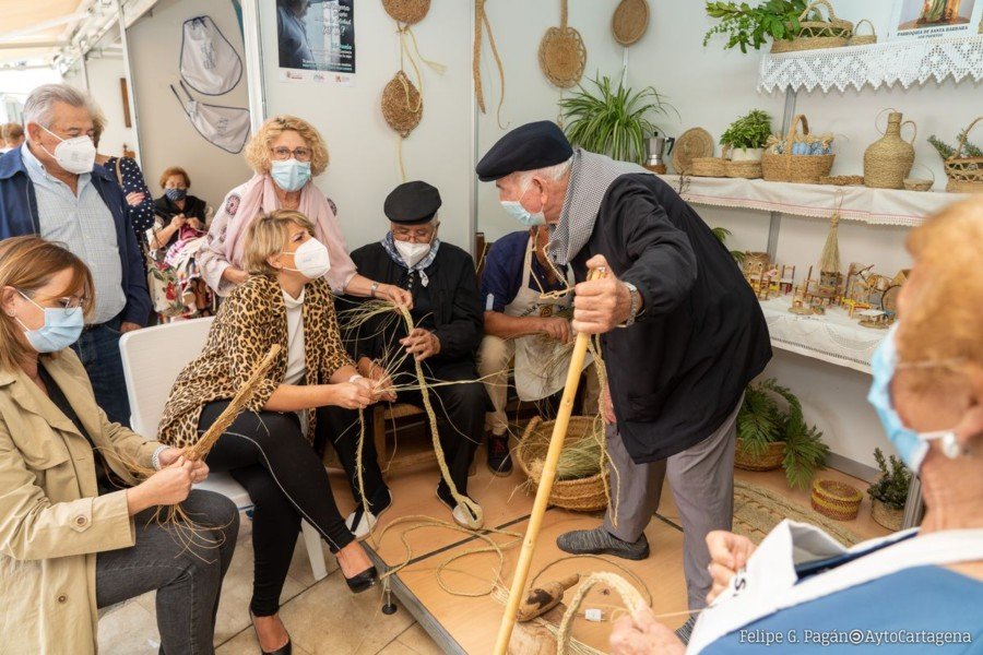 La Feria de Personas Mayores pone el broche final al mes de las ferias en Cartagena