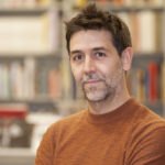 Óscar Martínez presenta en Cartagena Piensa ‘Umbrales. Un viaje por la cultura occidental a través de sus puertas’ Óscar Martínez presenta en Cartagena Piensa ‘Umbrales. Un viaje por la cultura occidental a través de sus puertas’
