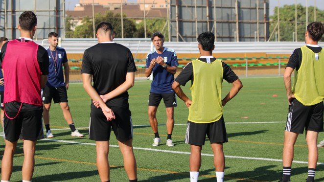 El filial defiende el liderato ante el Bala Azul en el Puerto de Mazarrón