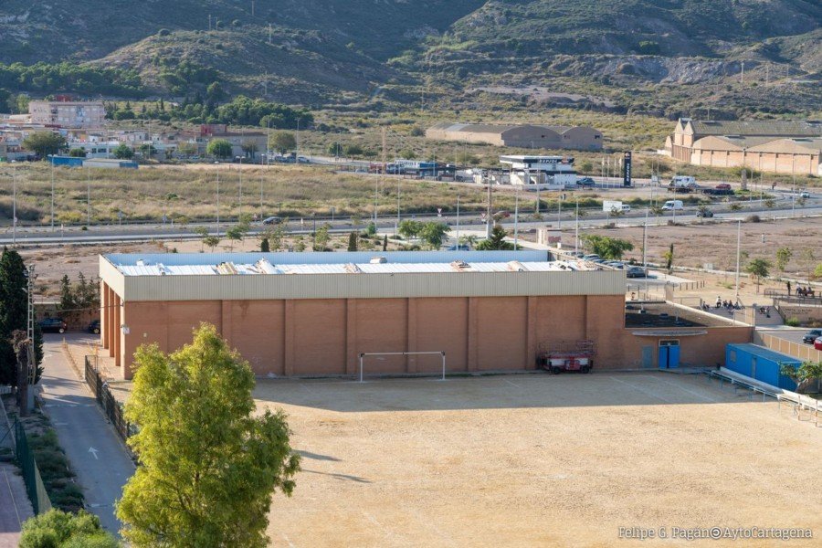 La cubierta del Pabellón de Santa Lucía se renueva con una inversión de 60.000 euros