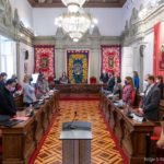 Minuto de silencio de la Corporación en recuerdo de las víctimas de violencia de género el 25-N