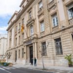 Urbanismo concede licencia para la reparación de la fachada y el patio dórico del Edificio de Servicios Generales de la Armada en la Muralla del Mar