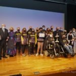 El fotógrafo Pablo Sánchez del Valle y Zancadas sobre ruedas reciben sus premios al Compromiso Voluntario