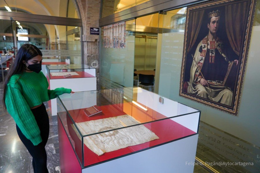 La exposición ‘Cartagena, ciudad castellana desde 1246’ se traslada al Archivo Municipal La exposición ‘Cartagena, ciudad castellana desde 1246’ se traslada al Archivo Municipal