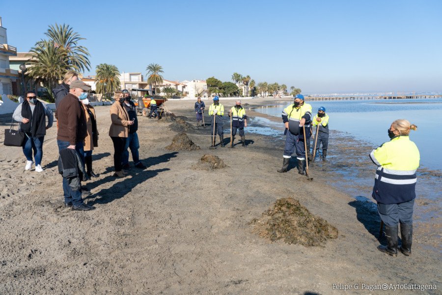 El Ayuntamiento invertirá 250.000 euros en materializar las propuestas de los vecinos del Mar Menor El Ayuntamiento invertirá 250.000 euros en materializar las propuestas de los vecinos del Mar Menor