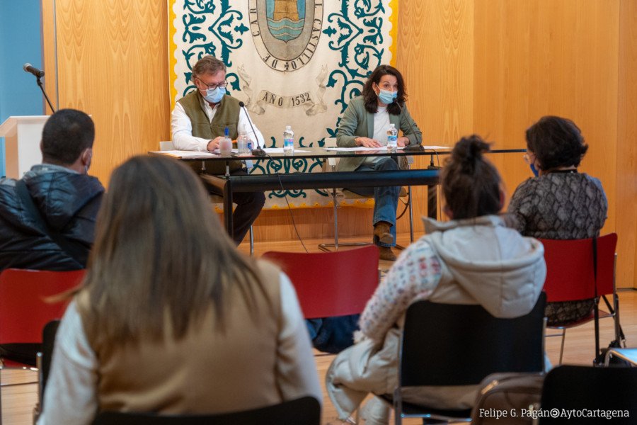 La retirada de cubiertas de fibrocemento en colegios centra el debate del pleno del Consejo Escolar La retirada de cubiertas de fibrocemento en colegios centra el debate del pleno del Consejo Escolar