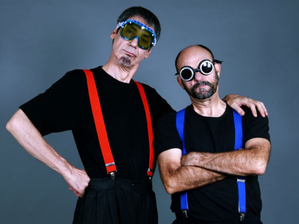 Faemino y Cansado presentan ’17 veces’ en el auditorio El Bate. con todas la entrada agotadas Faemino y Cansado presentan ’17 veces’ en el auditorio El Bate. con todas la entrada agotadas