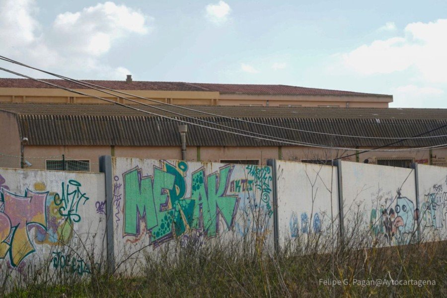 Urbanismo concede licencia para eliminar el fibrocemento del IES Elcano Urbanismo concede licencia para eliminar el fibrocemento del IES Elcano