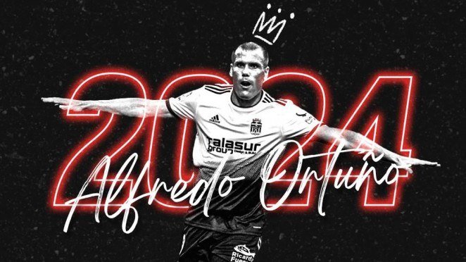 Alfredo Ortuño seguirá vistiendo la camiseta del FC Cartagena dos temporadas más