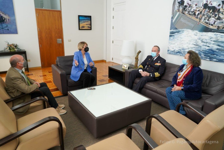 El Muelle de Cruceros recibirá el nombre el Juan Sebastián de Elcano en una ceremonia que tendrá de testigo al Buque Escuela El Muelle de Cruceros recibirá el nombre el Juan Sebastián de Elcano en una ceremonia que tendrá de testigo al Buque Escuela