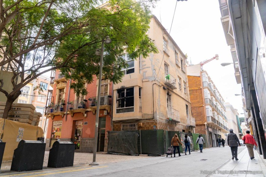 El Ayuntamiento se hará cargo del derribo de un inmueble con daños estructurales El Ayuntamiento se hará cargo del derribo de un inmueble con daños estructurales