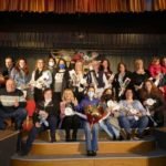 El C. D. Dolorense homenajea a las integrantes de la primera plantilla del club femenino con motivo del 8M El C. D. Dolorense homenajea a las integrantes de la primera plantilla del club femenino con motivo del 8M
