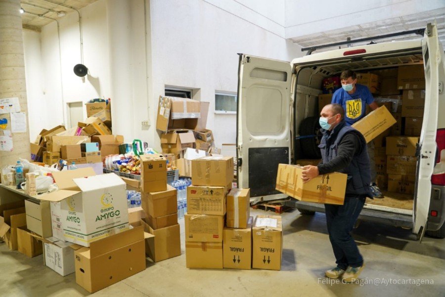 Un segundo camión con ayuda humanitaria saldrá este martes desde Cartagena en dirección a Ucrania