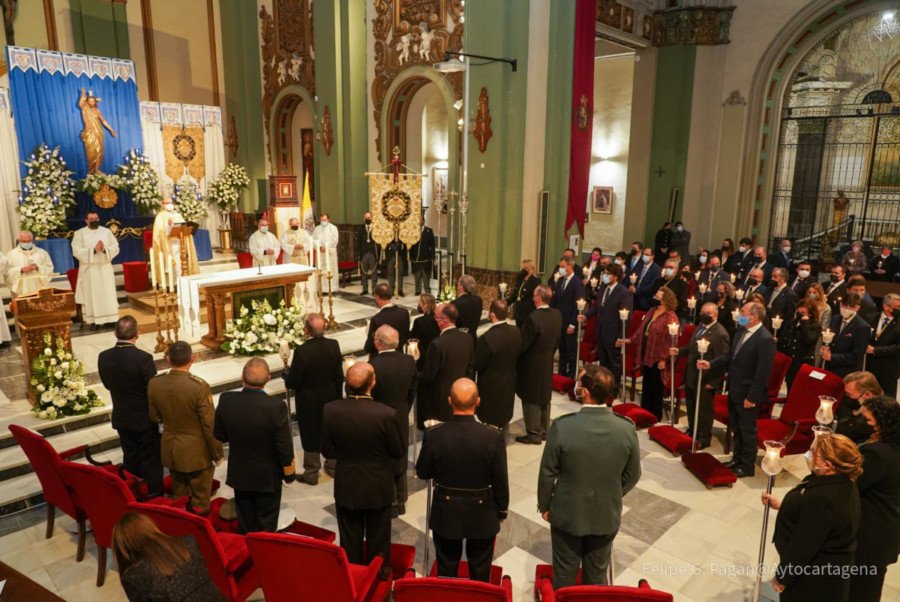 Los Resucitados dan comienzo a los actos liturgicos de la Cuaresma con un multitudinario Resurrexit