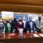 El libro ‘Un viaje a nuestras tradiciones’ cierra los actos por el 40 aniversario de la Universidad Popular